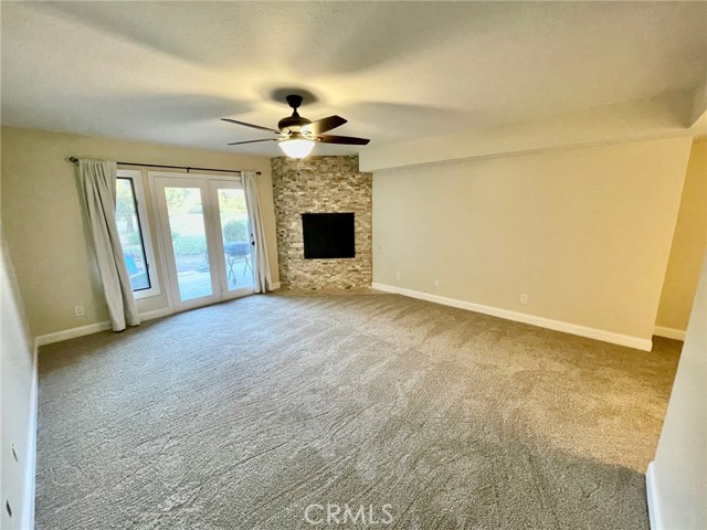 Detail Gallery Image 8 of 12 For 38194 Oaktree Loop, Murrieta,  CA 92562 - 2 Beds | 2/1 Baths