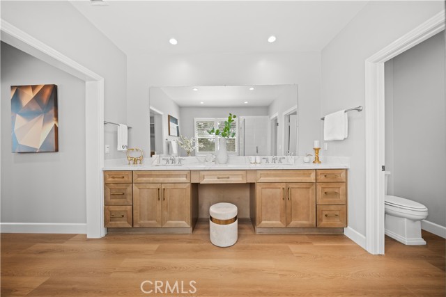 Detail Gallery Image 25 of 55 For 100 Henderson, Irvine,  CA 92620 - 4 Beds | 4/1 Baths
