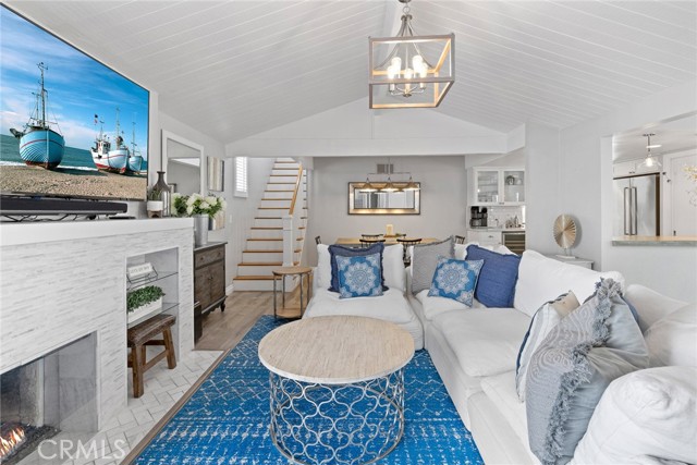 412 Colton Street, Newport Beach CA: https://media.crmls.org/medias/a25daab2-1e53-4eb1-91ec-31ab98aeee14.jpg