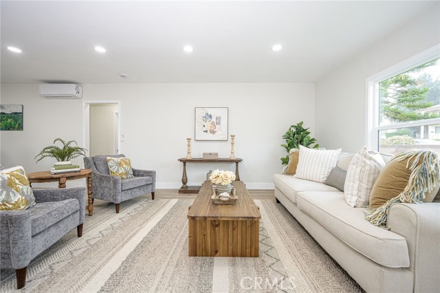 Detail Gallery Image 6 of 34 For 2200 S Alma St, San Pedro,  CA 90731 - 3 Beds | 2 Baths