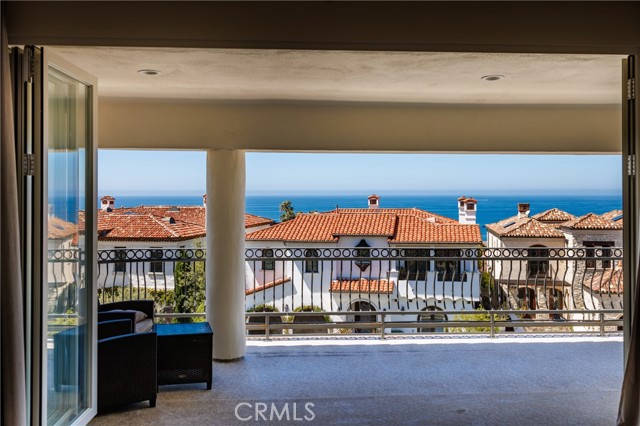 Detail Gallery Image 13 of 41 For 77 Ritz Cove Dr, Dana Point,  CA 92629 - 5 Beds | 5/1 Baths