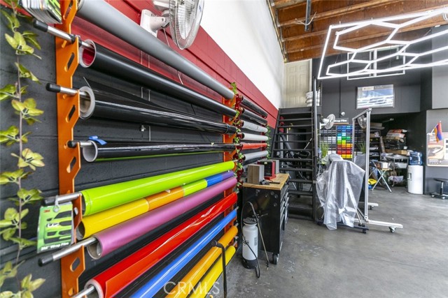 5035 Hollywood Boulevard, Los Feliz CA: https://media.crmls.org/medias/a25eda0a-476a-4cfc-a873-5f9b4b13dac3.jpg