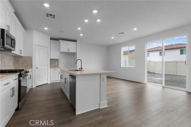 Detail Gallery Image 18 of 63 For 33303 Celadon Ave, French Valley,  CA 92596 - 5 Beds | 3 Baths