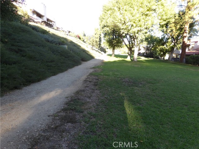 Detail Gallery Image 32 of 37 For 19140 Lahey #4,  Porter Ranch,  CA 91326 - 2 Beds | 2/1 Baths