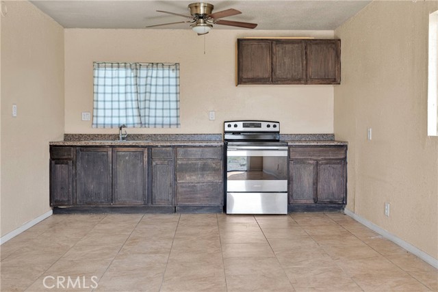 Detail Gallery Image 12 of 32 For 30229 Bourbon Rd, Lucerne Valley,  CA 92356 - 1 Beds | 1 Baths