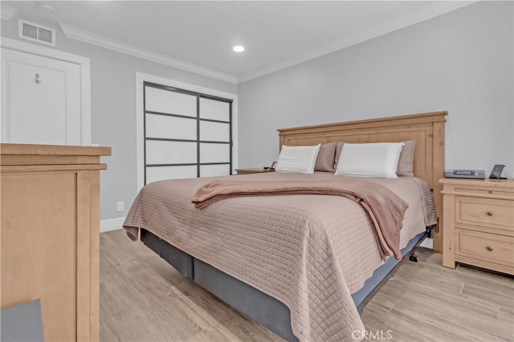 MLS #DW25195783 image #24