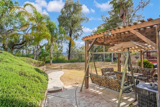 29720 Creekbed Road, Castaic CA: https://media.crmls.org/medias/a2619a43-e99c-4de1-8549-deba60c7c096.jpg