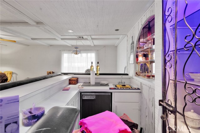 2494 Main Street, Barstow CA: https://media.crmls.org/medias/a261bd58-bd11-4224-8c85-134f41d3bce2.jpg