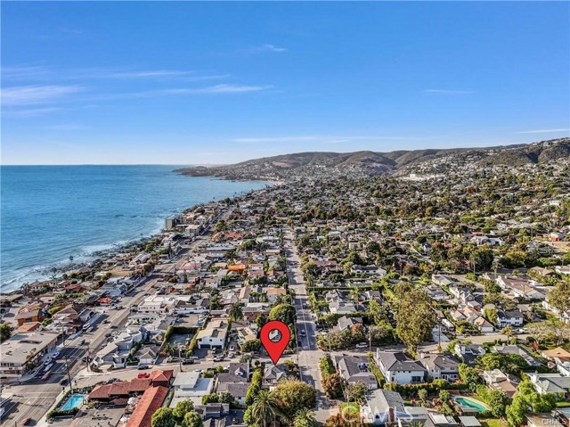 Detail Gallery Image 23 of 24 For 2007 Glenneyre St, Laguna Beach,  CA 92651 - 2 Beds | 2 Baths