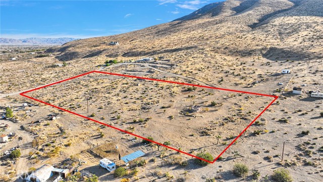 Detail Gallery Image 4 of 11 For 20828 Riverview Rd, Apple Valley,  CA 92308 - – Beds | – Baths