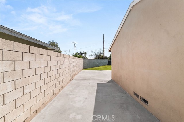 Detail Gallery Image 34 of 44 For 6661 Yucca Ave, Rialto,  CA 92376 - 3 Beds | 2 Baths