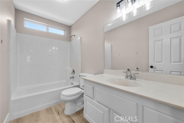 27258 Sierra Madre Drive, Murrieta CA: https://media.crmls.org/medias/a26346ef-f4f2-4524-be04-8263cc53e2cf.jpg