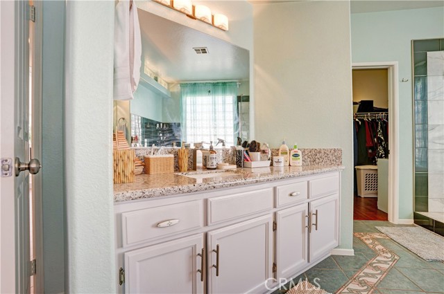 29087 Slumpstone Street, Nuevo CA: https://media.crmls.org/medias/a26408fc-b9b2-45ad-97b2-1e47dbd70888.jpg