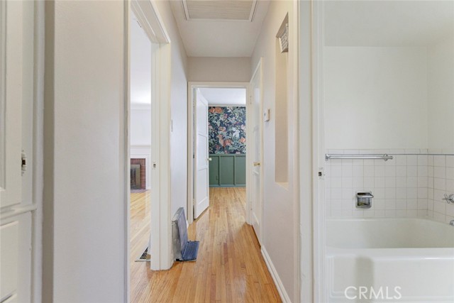 2 Bed Home for Sale in Sherman Oaks, California