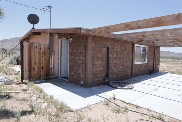 26371 Nalatapa Road, Apple Valley CA: https://media.crmls.org/medias/a264b061-2385-47e7-a9a6-1c3723f17940.jpg