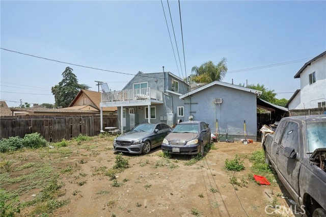 139 N Palm Avenue, Rialto CA: https://media.crmls.org/medias/a26540b0-efa4-435f-8b4f-25a333584330.jpg