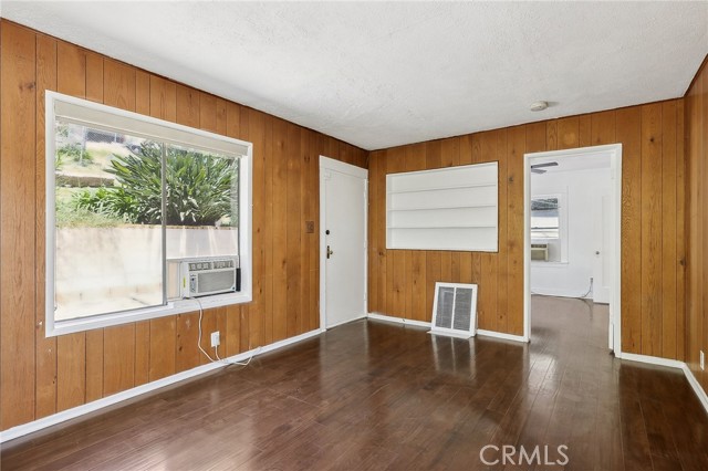 Detail Gallery Image 5 of 32 For 3926 De Longpre Ave, Los Angeles,  CA 90027 - 1 Beds | 1 Baths