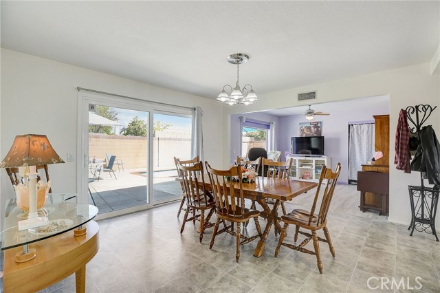 Detail Gallery Image 13 of 46 For 225 Louise Dr, Placentia,  CA 92870 - 4 Beds | 2 Baths