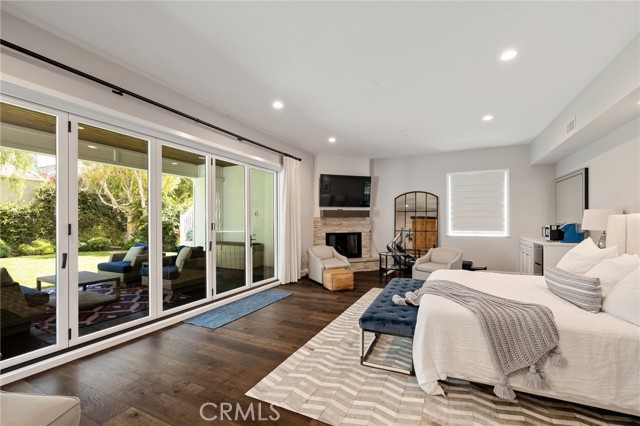 550 Helberta Avenue, Redondo Beach, California 90277, 5 Bedrooms Bedrooms, ,3 BathroomsBathrooms,Residential,Sold,Helberta,SB21204332