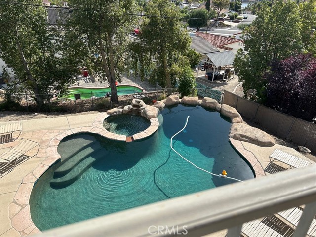 28856 Yosemite Place, Canyon Lake CA: https://media.crmls.org/medias/a26671e1-36d5-4643-a461-77c90028dadf.jpg