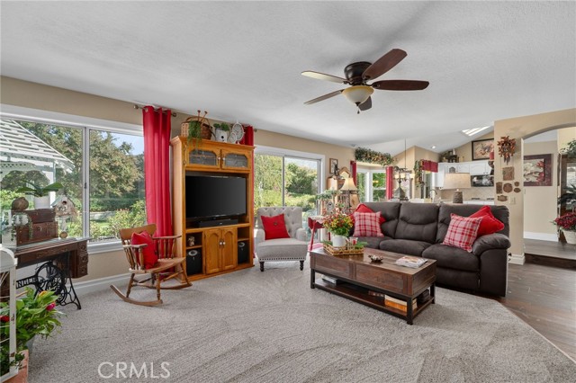 Detail Gallery Image 27 of 63 For 10684 Lakeview Rd, Yucaipa,  CA 92399 - 4 Beds | 3 Baths