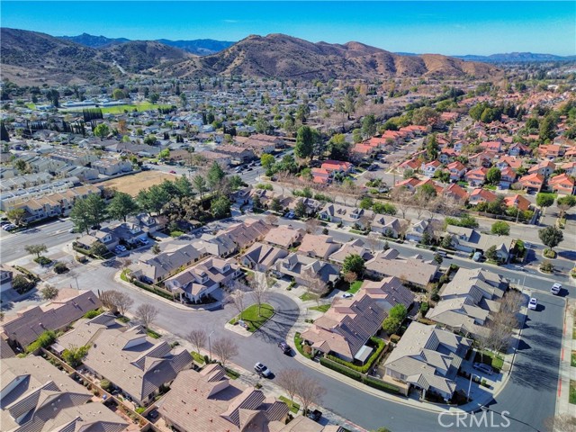 Detail Gallery Image 5 of 49 For 2053 Laurelwood Ave, Simi Valley,  CA 93063 - 2 Beds | 2/1 Baths