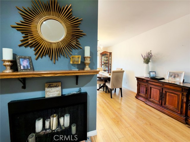 Detail Gallery Image 5 of 24 For 9788 via Zibello, Burbank,  CA 91504 - 2 Beds | 2/1 Baths