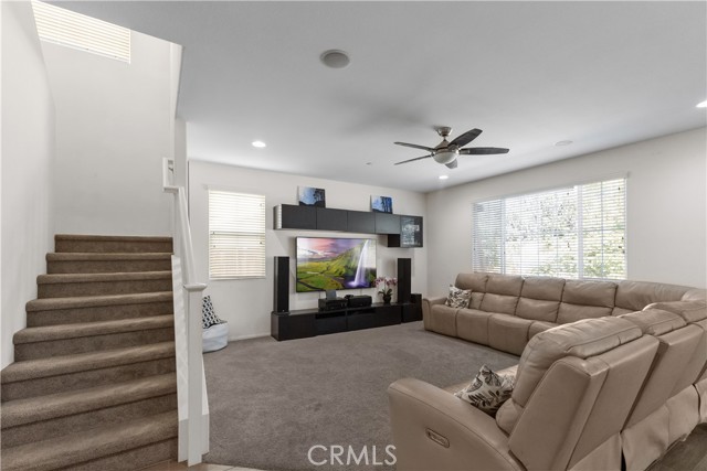 Detail Gallery Image 11 of 40 For 8219 Perla Dr, Riverside,  CA 92504 - 4 Beds | 3 Baths