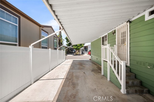17701 Avalon Boulevard, Carson CA: https://media.crmls.org/medias/a267bec5-215c-49e4-b317-b42fbec05054.jpg