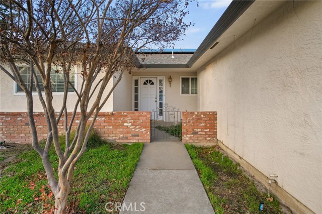 Detail Gallery Image 2 of 21 For 557 W Donna Dr, Merced,  CA 95348 - 4 Beds | 2 Baths