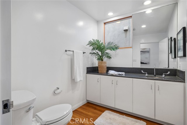 2704 Laurel Avenue, Manhattan Beach, California 90266, 4 Bedrooms Bedrooms, ,4 BathroomsBathrooms,Residential,Sold,Laurel,SB22216035