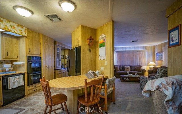 Detail Gallery Image 8 of 35 For 1895 W Devonshire Ave #19,  Hemet,  CA 92545 - 2 Beds | 2 Baths