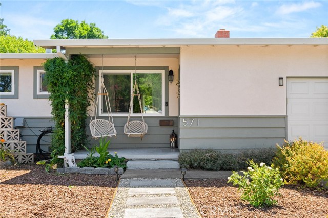 571 Redwood Way, Chico CA: https://media.crmls.org/medias/a2689448-bc70-4ad8-9be1-60e712a4c02c.jpg