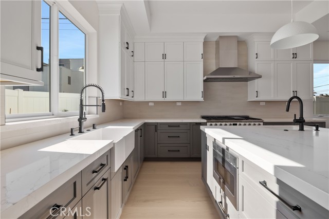 Detail Gallery Image 11 of 47 For 2100 Harriman Ln, Redondo Beach,  CA 90278 - 5 Beds | 4/1 Baths