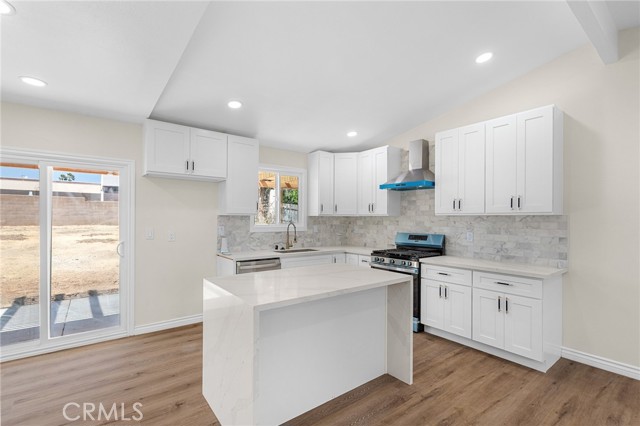 530 E 3rd Street, Rialto CA: https://media.crmls.org/medias/a269a9a4-6201-4e38-8023-3f923aa47bb6.jpg