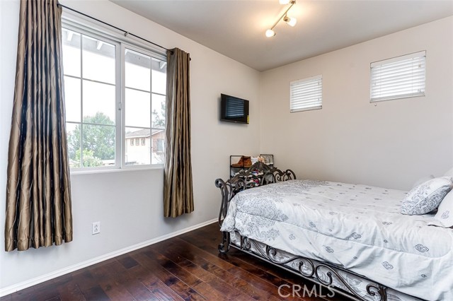 Detail Gallery Image 24 of 35 For 3363 Greenpark Ln, Riverside,  CA 92503 - 3 Beds | 2/1 Baths