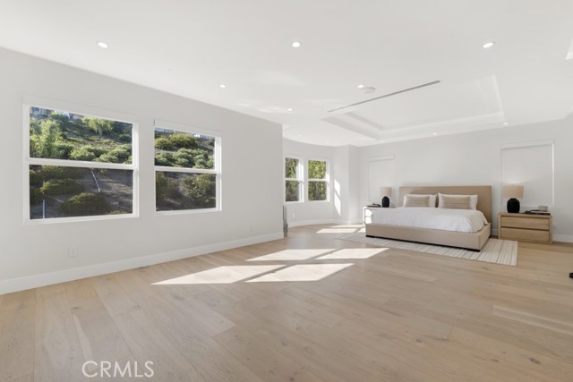 20151 Via Medici, Porter Ranch CA: https://media.crmls.org/medias/a26a52c1-e7a7-464b-8479-159d1d9877a5.jpg
