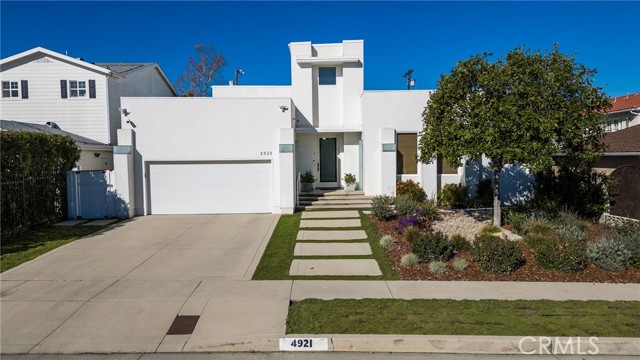 Detail Gallery Image 1 of 48 For 4921 Rupert Ave, Encino,  CA 91316 - 4 Beds | 3 Baths