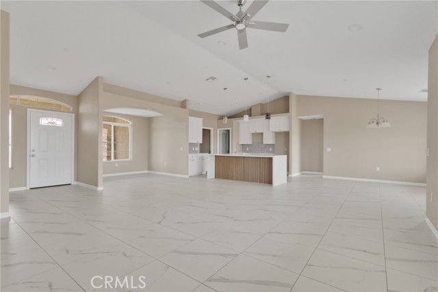 Detail Gallery Image 5 of 44 For 12584 Mesquite Rd, Apple Valley,  CA 92307 - 4 Beds | 2/1 Baths