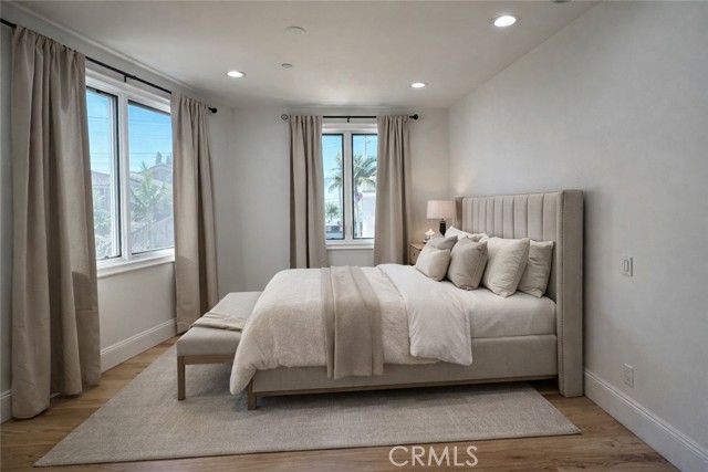 Detail Gallery Image 20 of 35 For 258 Santa Isabel Ave, Costa Mesa,  CA 92627 - 5 Beds | 5/1 Baths