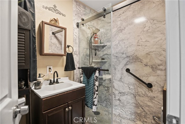 Detail Gallery Image 16 of 22 For 1762 N Lugo Ave, San Bernardino,  CA 92404 - 3 Beds | 2 Baths