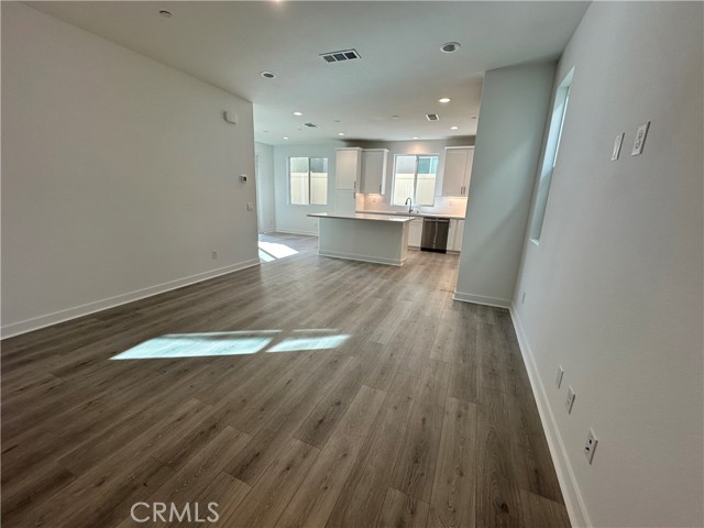 1843 Flannel Drive, Santa Paula CA: https://media.crmls.org/medias/a26b1c77-62bc-48f9-8ec2-48786b9998ca.jpg