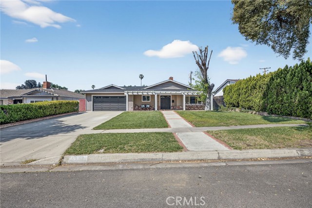 1463 Clock Ave, Redlands CA: https://media.crmls.org/medias/a26b58cc-80f6-4a8f-ba16-6c33452d7a95.jpg