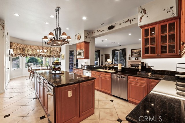 Detail Gallery Image 17 of 75 For 1731 Vista Lomitas, Fullerton,  CA 92831 - 5 Beds | 5/1 Baths