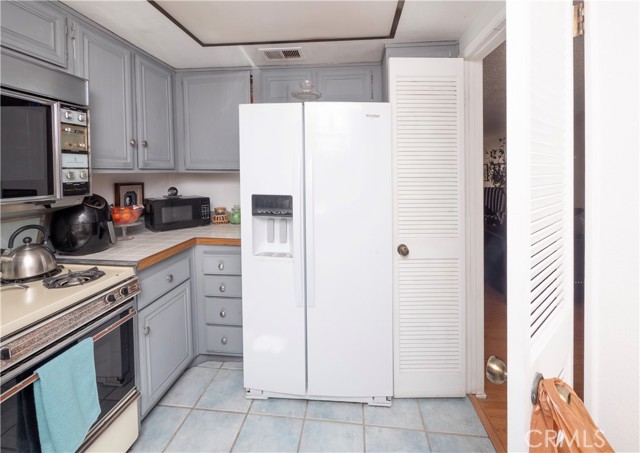 Detail Gallery Image 16 of 47 For 1925 E Huntington Dr #E,  Duarte,  CA 91010 - 3 Beds | 2/1 Baths