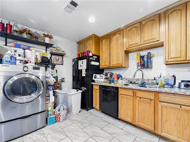 Detail Gallery Image 17 of 27 For 24058 Atwood Ave, Moreno Valley,  CA 92553 - 2 Beds | 1/1 Baths