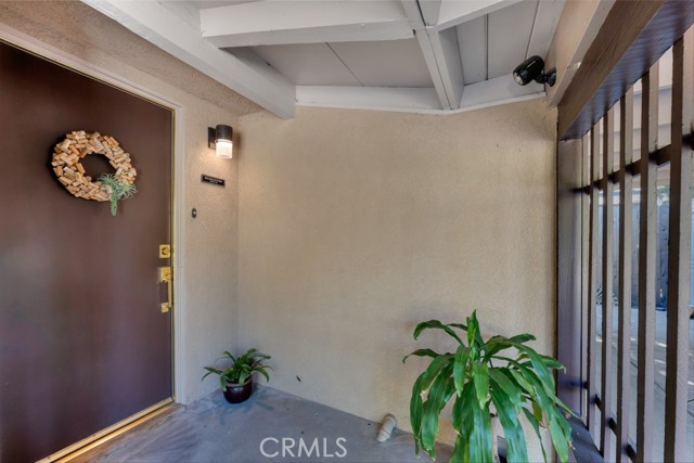 Detail Gallery Image 5 of 44 For 6500 Jumilla, Woodland Hills,  CA 91367 - 3 Beds | 2 Baths