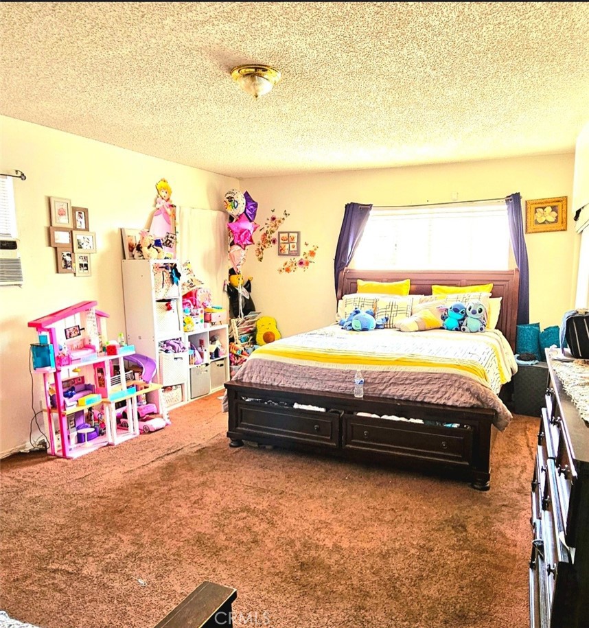 https://media.crmls.org/medias/a26dc5e4-c1ee-4d66-bbac-a449d782a9b4.jpg?preset=X-Large