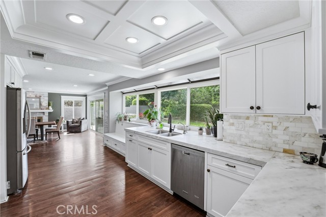 Detail Gallery Image 11 of 43 For 282 N Willow Springs, Orange,  CA 92869 - 4 Beds | 3 Baths