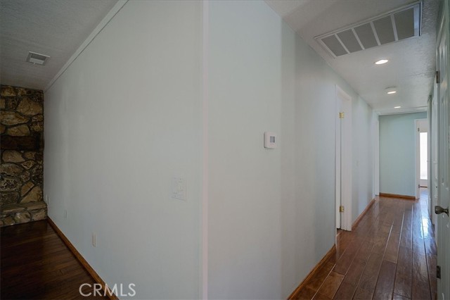 Detail Gallery Image 16 of 34 For 5557 Wentworth Dr, Riverside,  CA 92505 - 4 Beds | 2 Baths